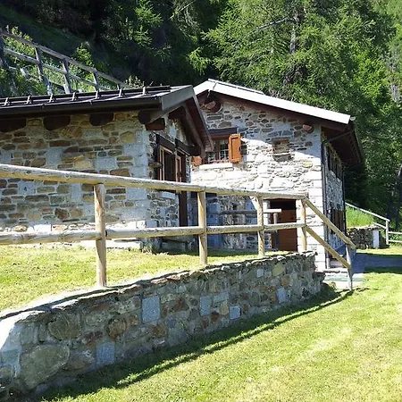 Chalet La Cort Holiday home Monno